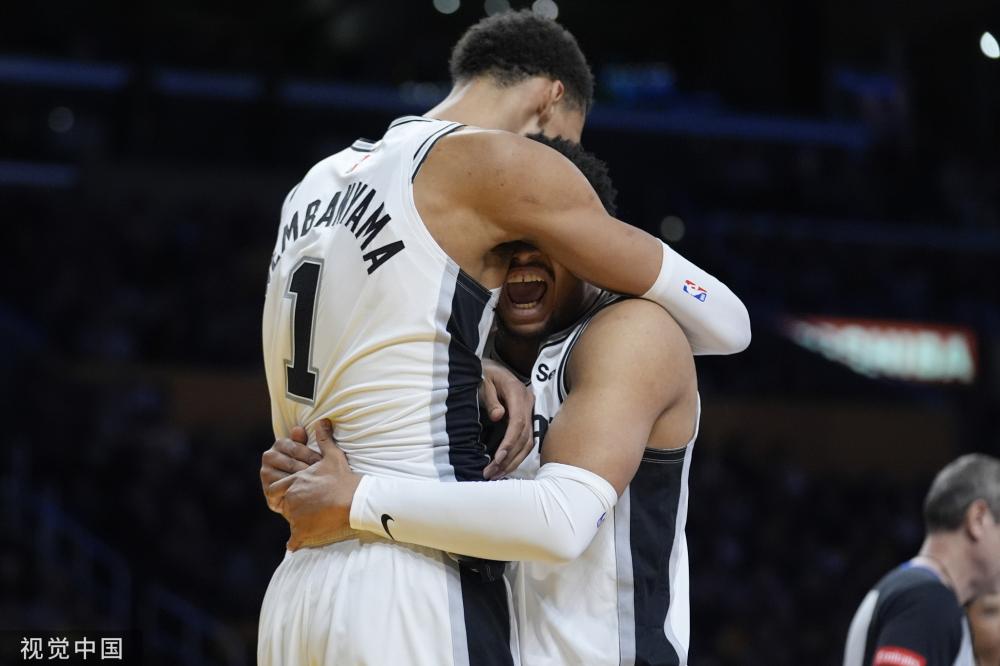 期待且充满 期待且充满